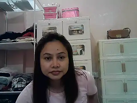Snapshot of Amarrahlyn chatting on 07/18/26, 10:13 Amarrahlyn online show from 07/18/26, 10:13