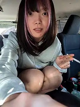 Snapshot of takusaki223 chatting on 10/11/25, 03:06 takusaki223 online show from 10/11/25, 03:06