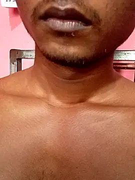 Snapshot of ashenerantha chatting on 10/27/25, 01:20 ashenerantha online show from 10/27/25, 01:20