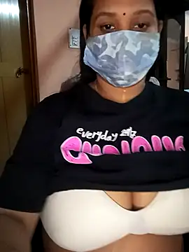 Snapshot of Sona_baby91 chatting on 11/01/25, 11:34 Sona baby91 online show from 11/01/25, 11:34