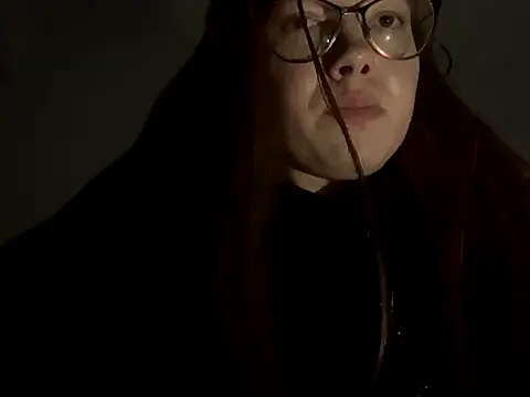 Snapshot of Stacyqq chatting on 10/22/25, 10:04 Stacyqq online show from 10/22/25, 10:04