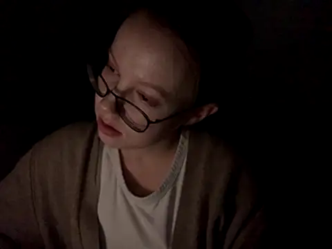 Snapshot of Stacyqq chatting on 10/28/25, 10:08 Stacyqq online show from 10/28/25, 10:08