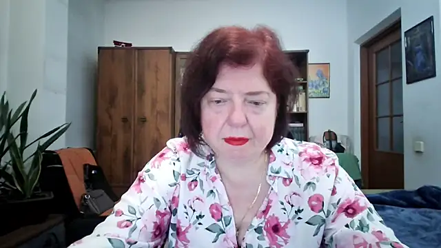 Violet Pulse online show from 05/11/26, 04:37