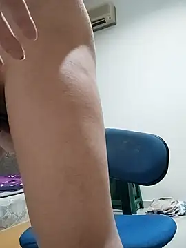 Snapshot of VIncent_mimi chatting on 03/10/26, 04:34 VIncent mimi online show from 03/10/26, 04:34