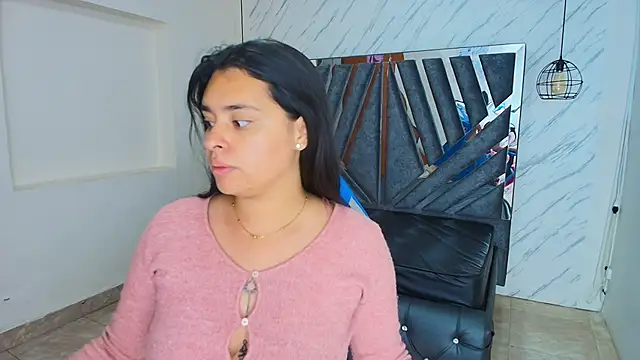 lorem adams online show from 12/05/25, 11:08