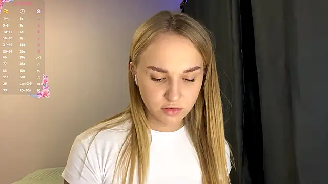 TanekaBoitel online show from 10/02/25, 02:13