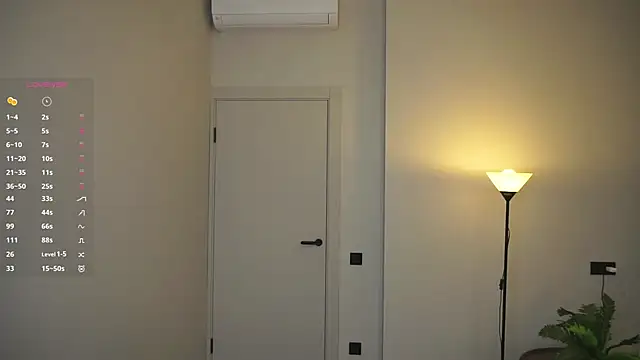 AdrianaCoenen online show from 11/17/25, 05:30