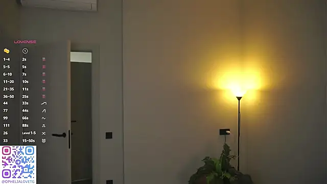 AdrianaCoenen online show from 11/24/25, 06:29