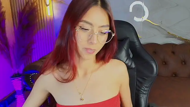 mia tf online show from 11/11/25, 02:17