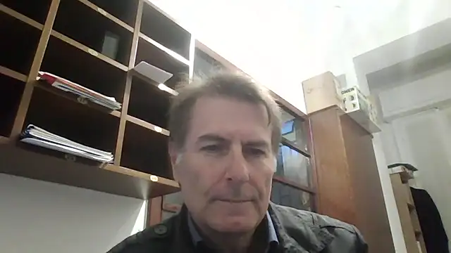 Snapshot of sayeaprayer65 chatting on 10/07/25, 05:37 sayeaprayer65 online show from 10/07/25, 05:37