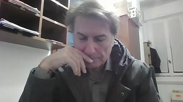 Snapshot of sayeaprayer65 chatting on 11/06/25, 06:58 sayeaprayer65 online show from 11/06/25, 06:58