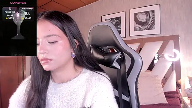 Snapshot of HaathorX chatting on 11/28/25, 03:58 HaathorX online show from 11/28/25, 03:58