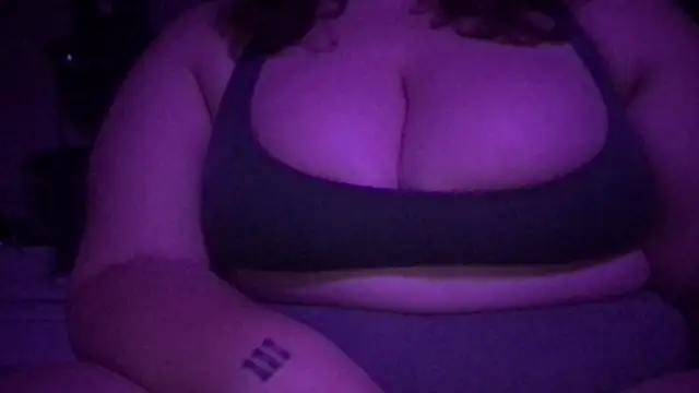 Snapshot of Jmango07 chatting on 09/21/25, 12:45 Jmango07 online show from 09/21/25, 12:45