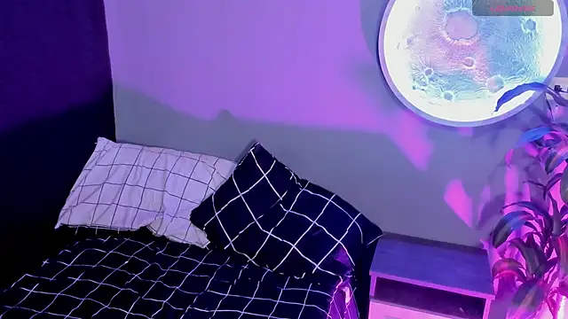 Snapshot of Emmy__Smith chatting on 11/23/25, 06:57 Emmy Smith online show from 11/23/25, 06:57