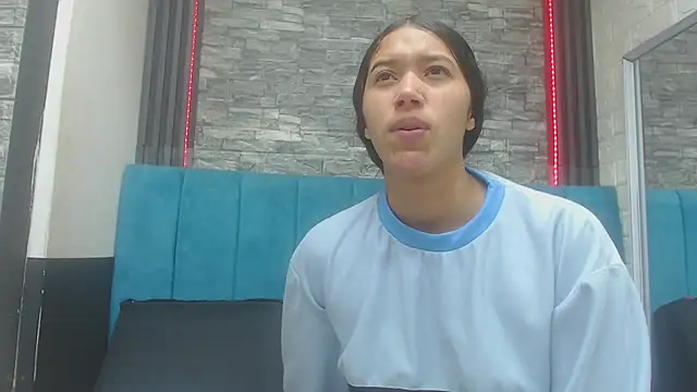 Lil Rose2006 online show from 11/04/25, 12:48