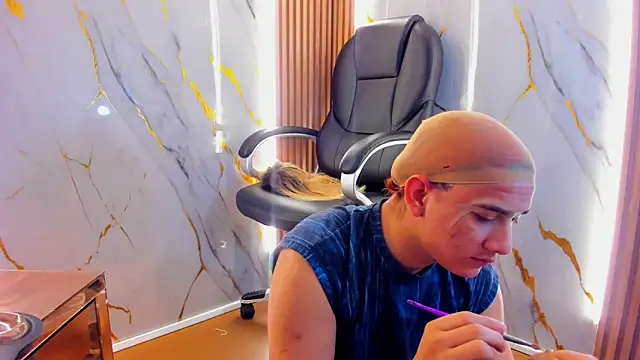 Marian Cristal online show from 02/10/26, 03:54