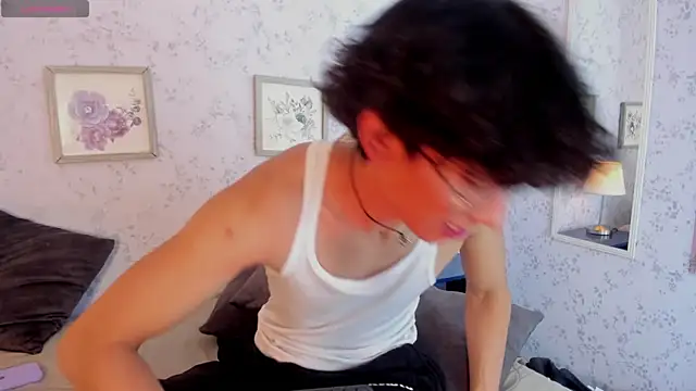liam twiink online show from 06/20/26, 08:00