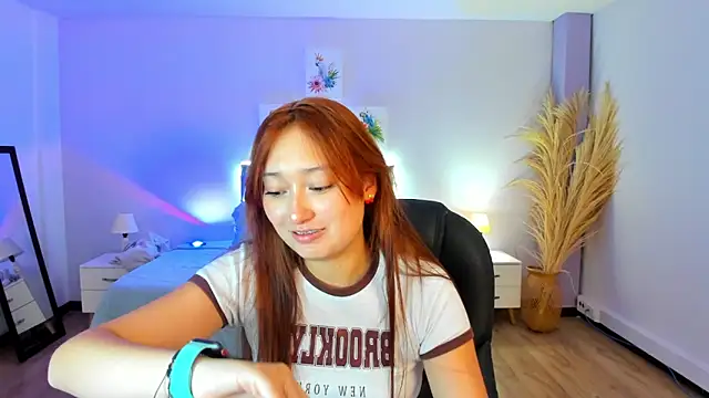 Samara Hilton 2 online show from 09/24/25, 08:01