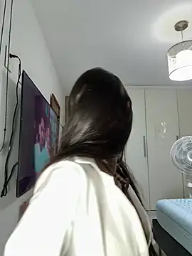 Snapshot of Julieta_Duque chatting on 01/16/26, 03:32 Julieta Duque online show from 01/16/26, 03:32