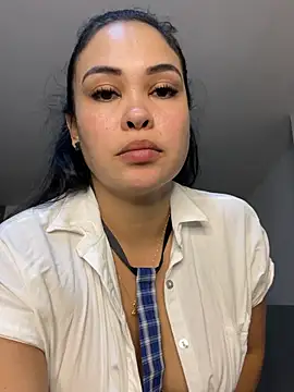 FOX LATINA online show from 05/18/26, 04:07