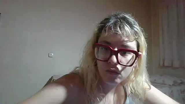 Snapshot of BlondieTami chatting on 01/07/26, 02:36 BlondieTami online show from 01/07/26, 02:36