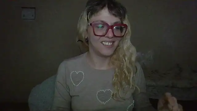 Snapshot of BlondieTami chatting on 03/14/26, 01:12 BlondieTami online show from 03/14/26, 01:12