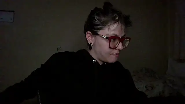 Snapshot of BlondieTami chatting on 03/18/26, 02:26 BlondieTami online show from 03/18/26, 02:26