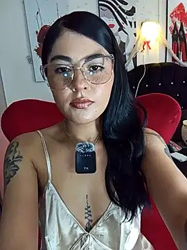 Snapshot of ValeNiitaLuv chatting on 01/10/26, 08:21 ValeNiitaLuv online show from 01/10/26, 08:21