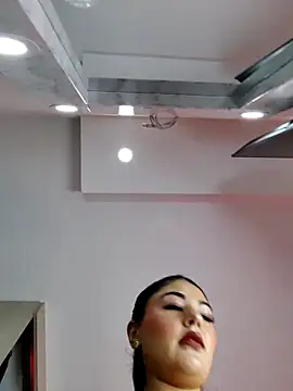 Snapshot of ValeNiitaLuv chatting on 02/01/26, 04:33 ValeNiitaLuv online show from 02/01/26, 04:33