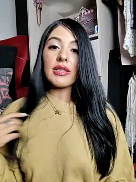 Snapshot of ValeNiitaLuv chatting on 03/11/26, 06:08 ValeNiitaLuv online show from 03/11/26, 06:08