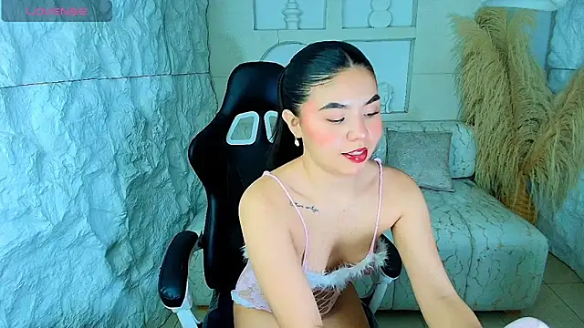 ambarina r online show from 11/30/25, 03:21