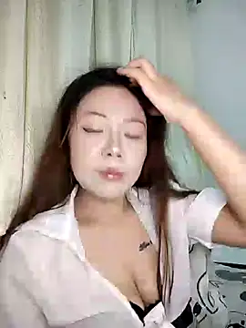 Snapshot of -Bianca- chatting on 09/28/25, 10:09 -Bianca- online show from 09/28/25, 10:09