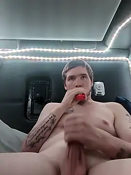 Snapshot of Bigdicktrucker26 chatting on 09/28/25, 04:01 Bigdicktrucker26 online show from 09/28/25, 04:01