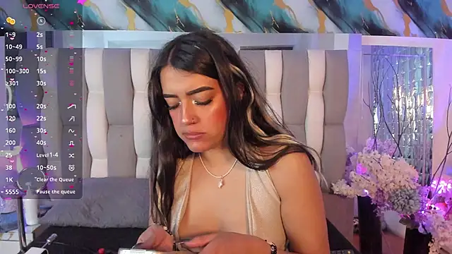 IsaDiiaz online show from 06/23/26, 04:32