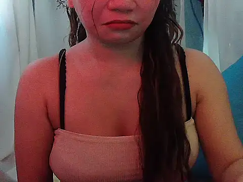 Snapshot of Hot_aya0516 chatting on 12/23/25, 02:09 Hot aya0516 online show from 12/23/25, 02:09