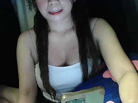 Snapshot of Hot_aya0516 chatting on 02/15/26, 08:05 Hot aya0516 online show from 02/15/26, 08:05