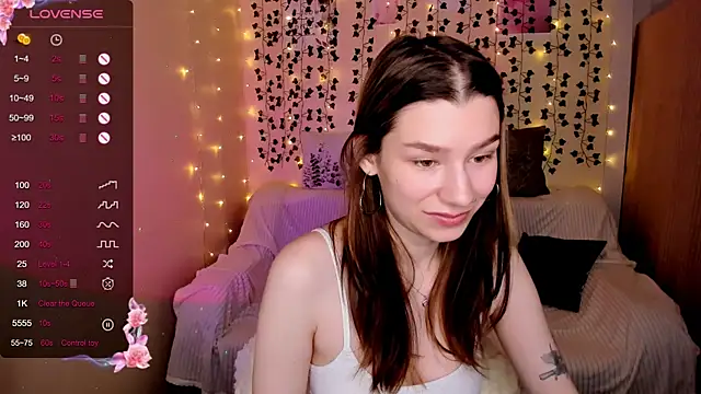 LinaBlossom  online show from 11/22/25, 08:24