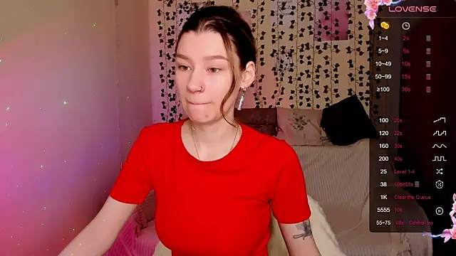 LinaBlossom  online show from 11/30/25, 06:39