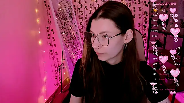 Snapshot of LinaBlossom_ chatting on 04/20/26, 02:58 LinaBlossom online show from 04/20/26, 02:58