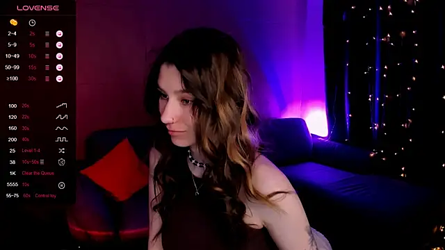 Snapshot of LinaBlossom_ chatting on 04/29/26, 08:29 LinaBlossom online show from 04/29/26, 08:29