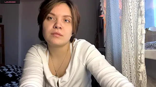 Snapshot of SabrinaFolts chatting on 10/20/25, 02:17 SabrinaFolts online show from 10/20/25, 02:17