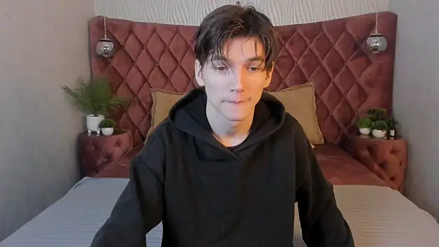 Snapshot of alfred_joness chatting on 10/28/25, 06:50 alfred joness online show from 10/28/25, 06:50