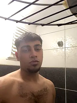 Snapshot of astoperaa chatting on 12/15/25, 07:18 astoperaa online show from 12/15/25, 07:18