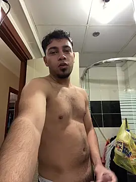 Snapshot of astoperaa chatting on 03/17/26, 07:23 astoperaa online show from 03/17/26, 07:23