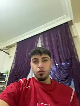 Snapshot of astoperaa chatting on 03/18/26, 03:59 astoperaa online show from 03/18/26, 03:59