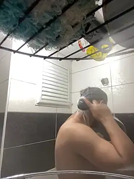 Snapshot of astoperaa chatting on 03/22/26, 12:08 astoperaa online show from 03/22/26, 12:08