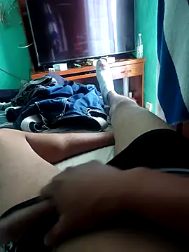 Snapshot of Carlos27hot chatting on 10/09/25, 07:34 Carlos27hot online show from 10/09/25, 07:34