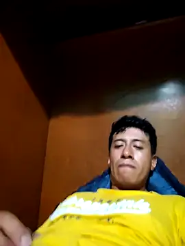 Snapshot of Carlos27hot chatting on 10/24/25, 12:30 Carlos27hot online show from 10/24/25, 12:30