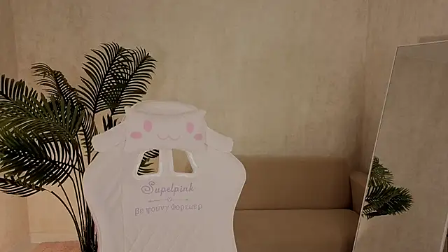 Snapshot of kianawhite chatting on 11/20/25, 09:20 kianawhite online show from 11/20/25, 09:20