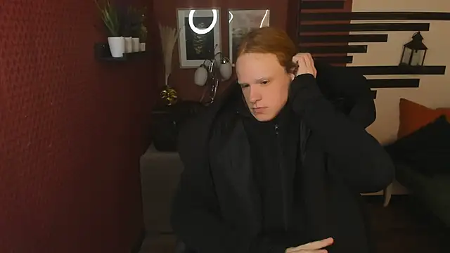 ChloeValentinee online show from 11/26/25, 11:00